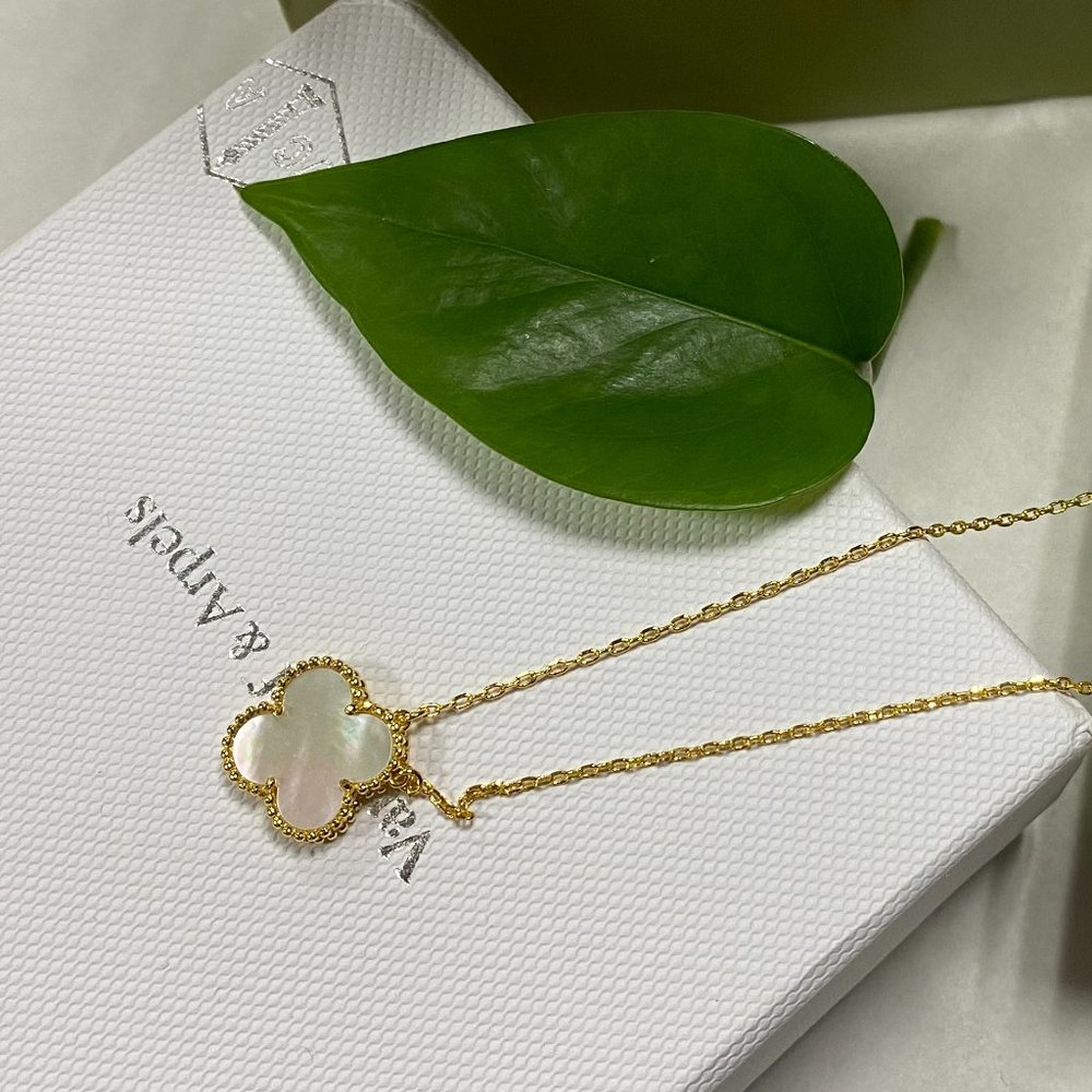 Van Cleef & Arpels necklace